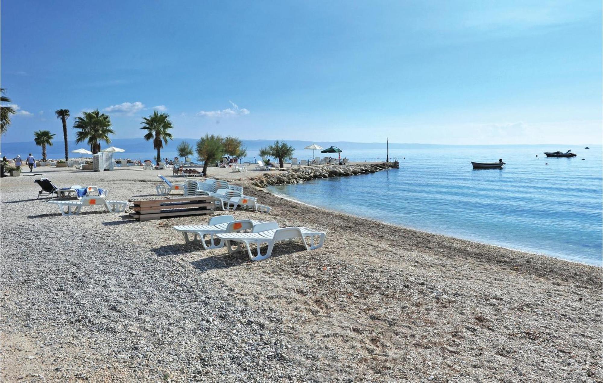 Amazing Apartment In Podstrana With Wifi Bagian luar foto
